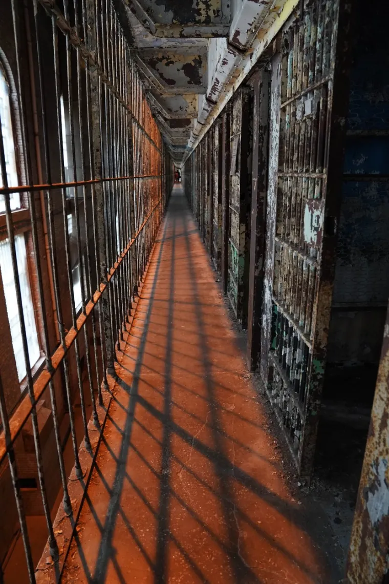 POGLED U NAJZLOGLASNIJI ZATVOR NA SVIJETU: Ovdje je snimljen kultni film, a njegov izgled danas ledi krv u žilama