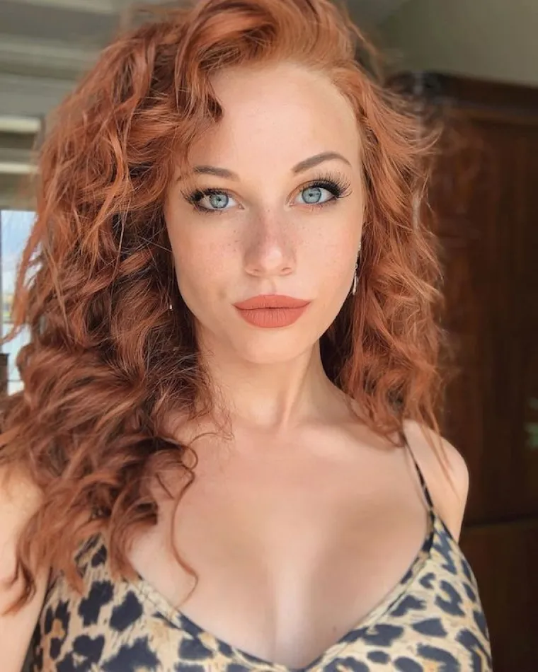 HVALE SE FRIZUROM, NO VEĆINI JE IMPRESIVNO NE&Scaron;TO POSVE DRUGO: Koliko god se trudile, obline im uvijek zavr&scaron;e u prvom planu