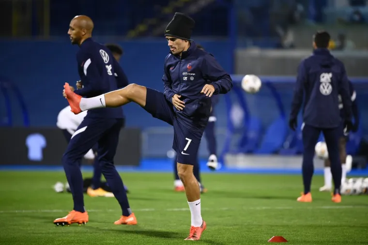 Francuski napadač Antoine Griezmann zabio je vodeći pogodak protiv Hrvatske u osmoj minuti utakmice. Zanimljivo učinio je to u kopačkama na kojima piše Rimac. Naime, slavni proizvođač sportske opreme inspirirao se super automobilom koji je proizvela tvrtka Mate Rimca te su proizveli kopačke naziva The RIMAC ULTRA  koje teže samo 90 grama. Riječ je o ograničenoj seriji od 412 pari, koliko je maksimalna brzina Rimčeva C-Two.