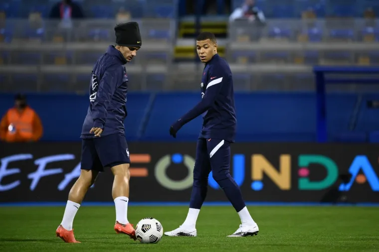 JESTE LI PRIMIJETILI ŠTO PIŠE NA GRIEZMANNOVIM KOPAČKAMA? Francuz zabio golčinu u opremi koja nosi ime po poznatom Hrvatu