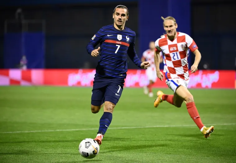 JESTE LI PRIMIJETILI ŠTO PIŠE NA GRIEZMANNOVIM KOPAČKAMA? Francuz zabio golčinu u opremi koja nosi ime po poznatom Hrvatu