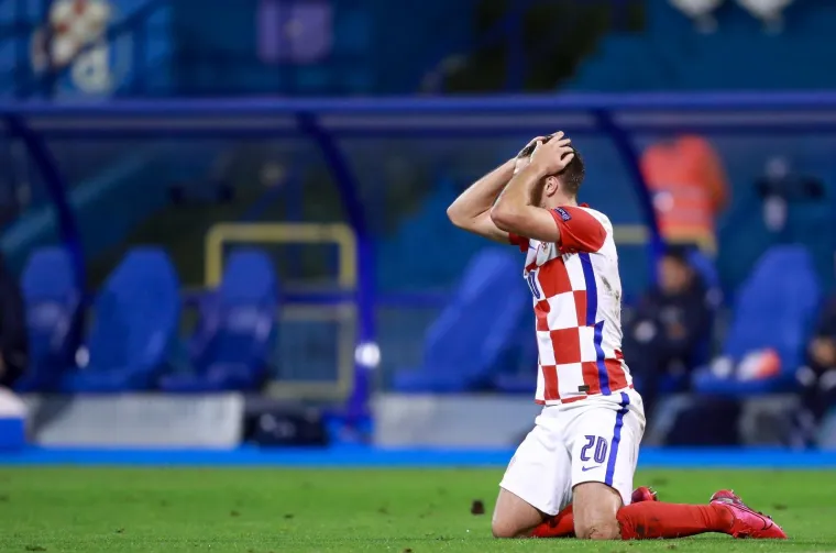 JE  LI HRVATSKA TE&Scaron;KO O&Scaron;TEĆENA PROTIV FRANCUSKE? Mnogi će podivljati na nizozemskog suca kad ovo vide