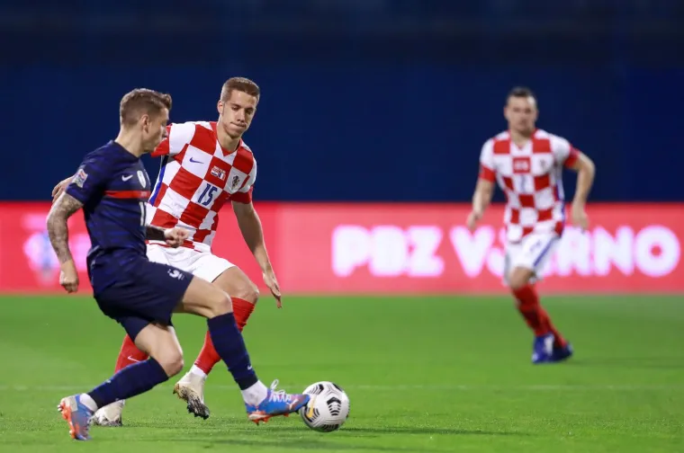 [FOTO] VELIKI OKR&Scaron;AJ VATRENIH I FRANCUZA: Ovako izgledaju Modrić i dru&scaron;tvo u dvoboju sa svjetskim prvacima