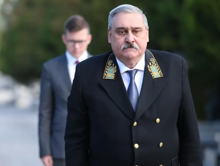 Stigao je u Hrvatsku i povukao prve poteze: 'Putinov buldožder' na grobu Franje Tuđmana