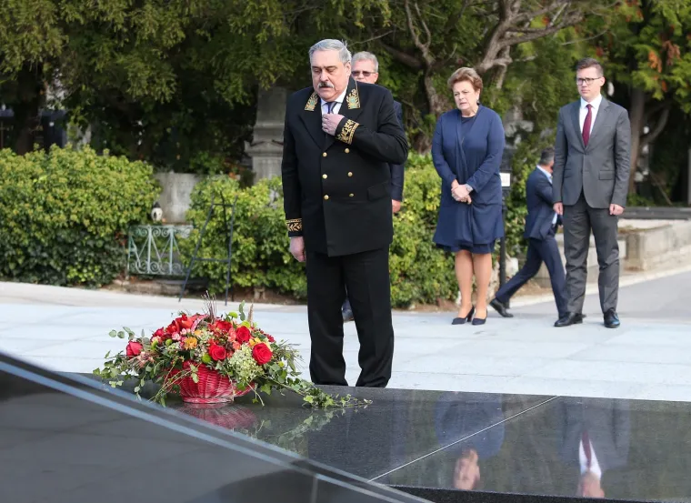 Stigao je u Hrvatsku i povukao prve poteze: 'Putinov buldožder' na grobu Franje Tuđmana