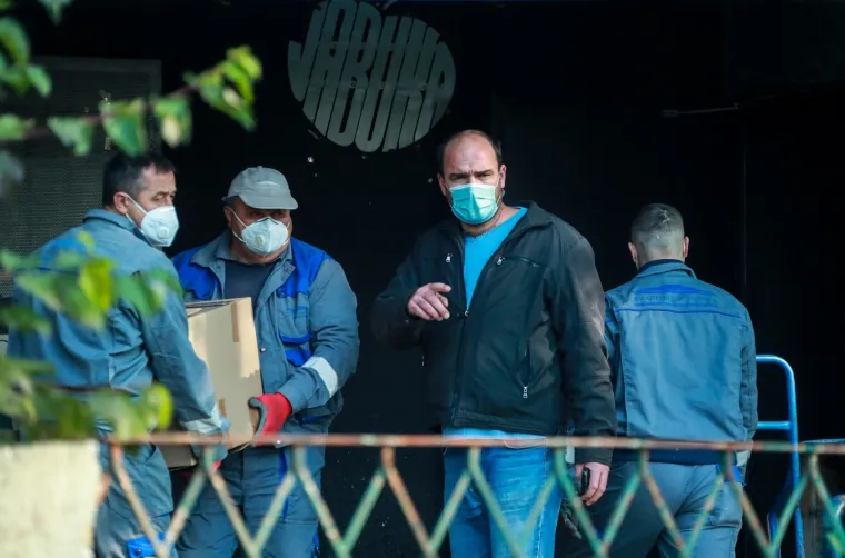 TUŽNA DELOŽACIJA JABUKE: Policija iznijela stvari iz kluba, na mjestu događaja i Juričan