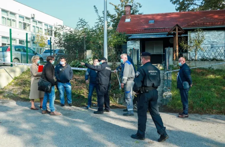 Unatoč prosvjedu i nezadovoljstvu građana: Deložacija Glazbenog kluba Jabuka