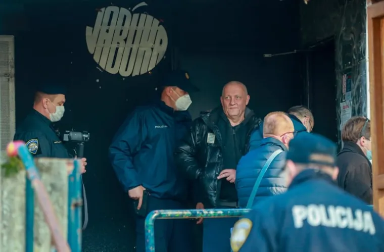 Unatoč prosvjedu i nezadovoljstvu građana: Deložacija Glazbenog kluba Jabuka