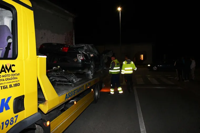 Velika tragedija: Autom se zabio u kuću, probio zid i na mjestu poginuo
