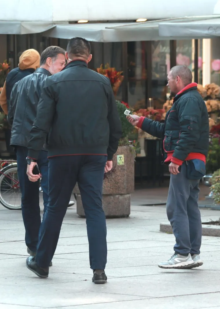 Bome se isprsio: Jandroković udijelio 10 kuna prolazniku na Cvjetnom