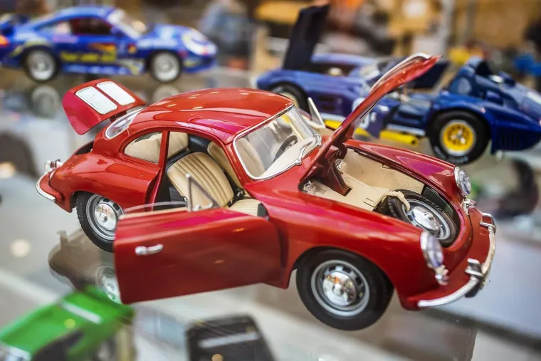 Mali i lijepi: U osječkom Portanovi organizirana izložba kolekcionarskih autića