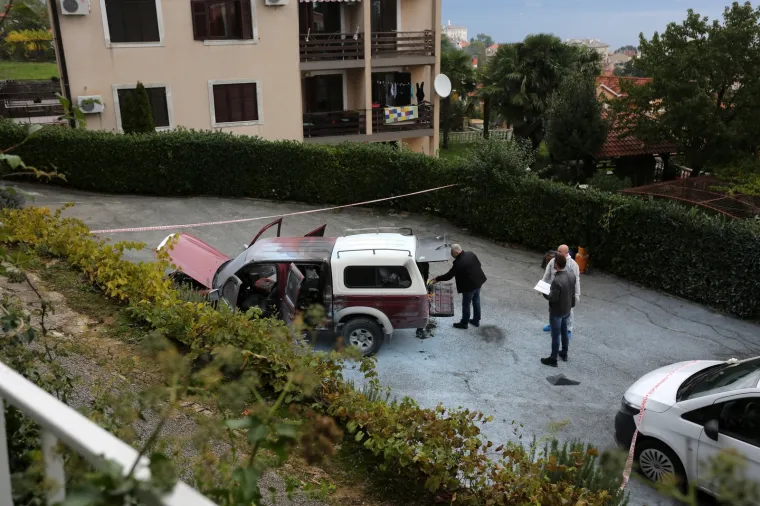 Izgorio automobil u Lovranu: Vlasnik je mu&scaron;karac koji je pronađen mrtav na zapaljenoj brodici?