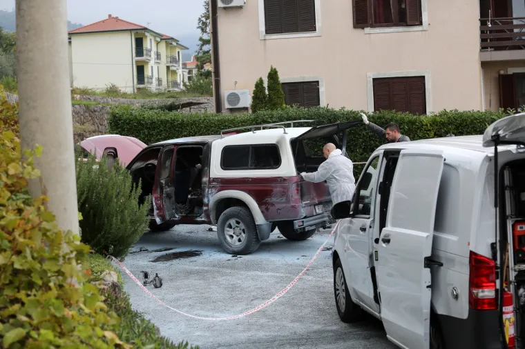 Izgorio automobil u Lovranu: Vlasnik je mu&scaron;karac koji je pronađen mrtav na zapaljenoj brodici?