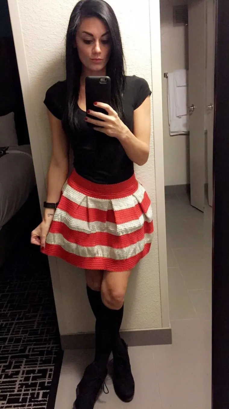 NE VOLE UČITI, ALI JAKO VOLE &Scaron;KOLU: Toliko da se stalno slikaju u uniformama koje su davno prerasle