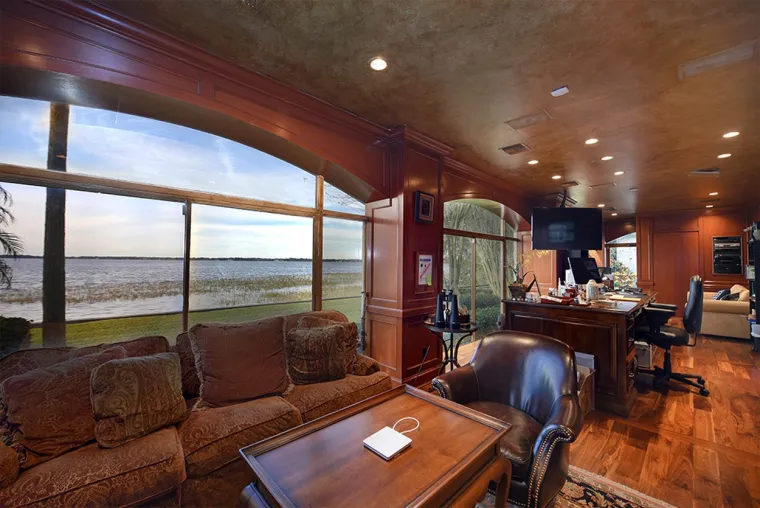 [FOTO] ZAVIRITE U MEGALUKSUZNU KUĆU NBA LEGENDE I PROBAJTE SE NE IZGUBITI: Nevjerojatno imanje procijenjeno na 125 milijuna kuna