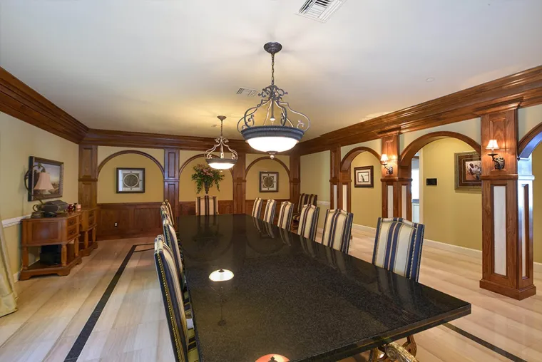 [FOTO] ZAVIRITE U MEGALUKSUZNU KUĆU NBA LEGENDE I PROBAJTE SE NE IZGUBITI: Nevjerojatno imanje procijenjeno na 125 milijuna kuna