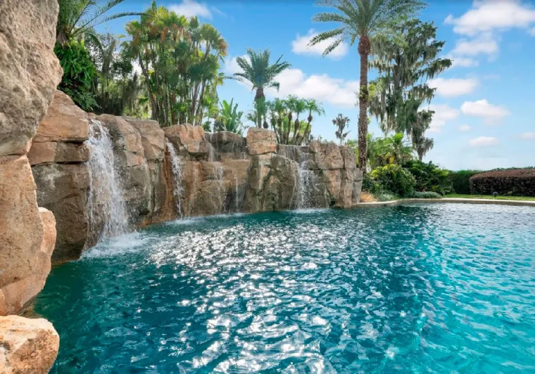 [FOTO] ZAVIRITE U MEGALUKSUZNU KUĆU NBA LEGENDE I PROBAJTE SE NE IZGUBITI: Nevjerojatno imanje procijenjeno na 125 milijuna kuna