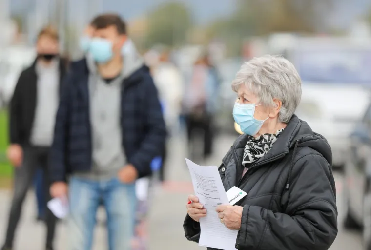 Ogromne prometne gužve u Novom Zagrebu zbog testiranja na koronavirus na Velesajmu