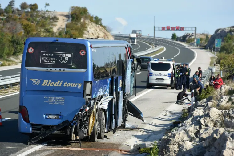 Kod odmori&scaron;ta Jasenice na autocesti A1 autobus izletio s ceste
