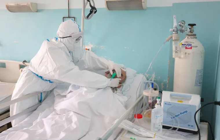 Slike koje u mnogima izazivaju jezu - ovako izgleda život na odjelu na kojem se liječe te&scaron;ko oboljeli od koronavirusa