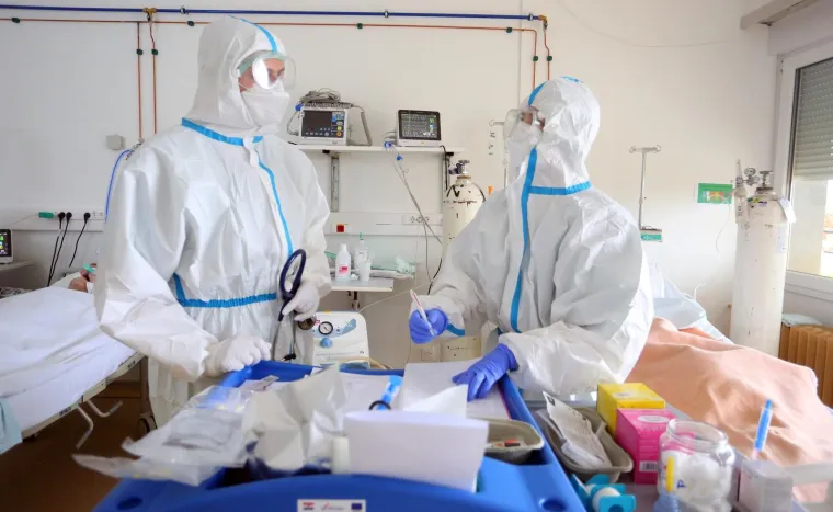 Slike koje u mnogima izazivaju jezu - ovako izgleda život na odjelu na kojem se liječe te&scaron;ko oboljeli od koronavirusa