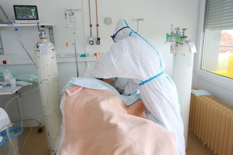 Slike koje u mnogima izazivaju jezu - ovako izgleda život na odjelu na kojem se liječe te&scaron;ko oboljeli od koronavirusa