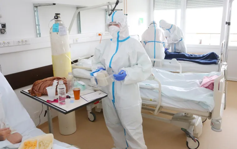 Slike koje u mnogima izazivaju jezu - ovako izgleda život na odjelu na kojem se liječe te&scaron;ko oboljeli od koronavirusa