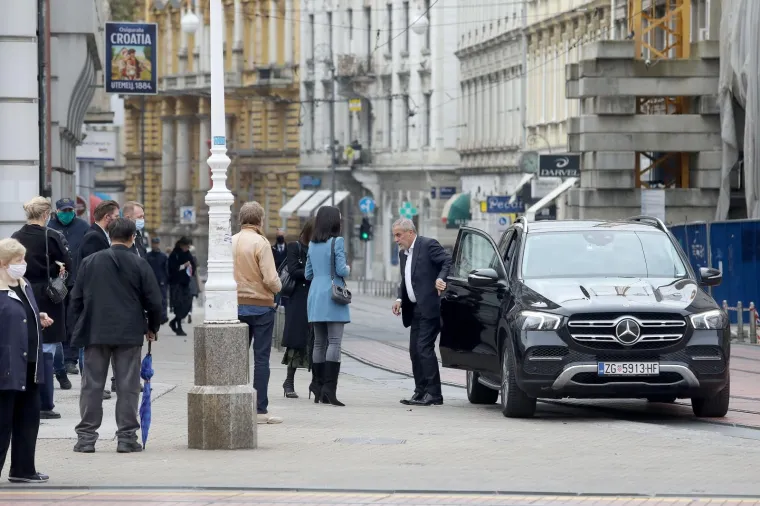 Samo luksuz za gradonačelnika: Bandić u Mercedesu od 800.000 kuna, klimatizirana sjedala, koža...