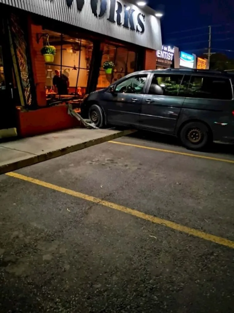 Mislite da ste vidjeli sve? Ovo su najčudniji prizori koje su ljudi vidjeli na cestama