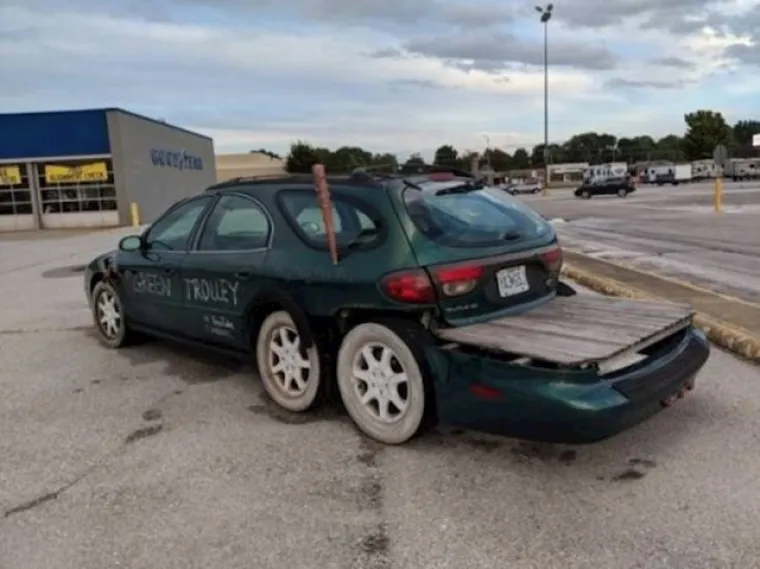 Mislite da ste vidjeli sve? Ovo su najčudniji prizori koje su ljudi vidjeli na cestama