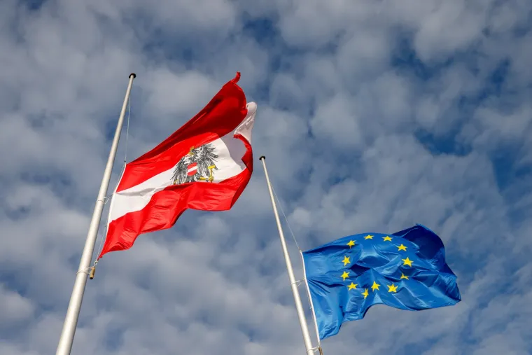 Austrija je zbog terorističkog napada proglasila trodnevnu žalost, a poruke sućuti i podrške stižu joj iz svih krajeva svijeta. Foto: Profimedia