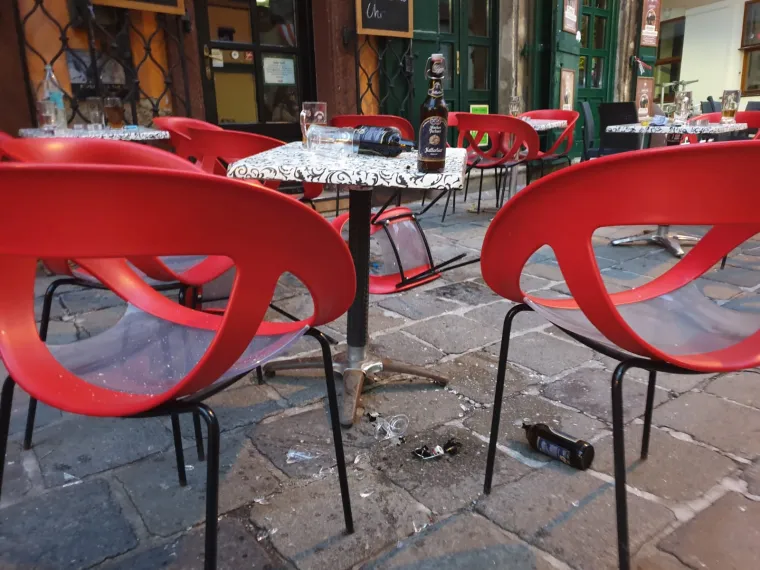 Položeni vijenci na mjestu stra&scaron;nog događaja u Beču