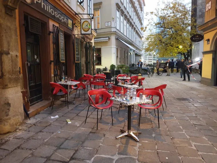 Položeni vijenci na mjestu stra&scaron;nog događaja u Beču