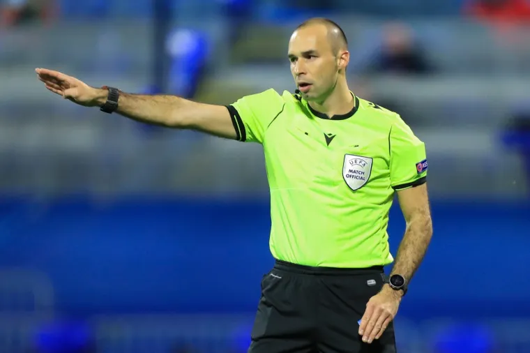 [FOTO] OVAKO TO IZGLEDA VEČERAS NA MAKSIMIRU: Minuta &scaron;utnje i otužna atmosfera