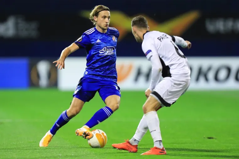 [FOTO] OVAKO TO IZGLEDA VEČERAS NA MAKSIMIRU: Minuta &scaron;utnje i otužna atmosfera