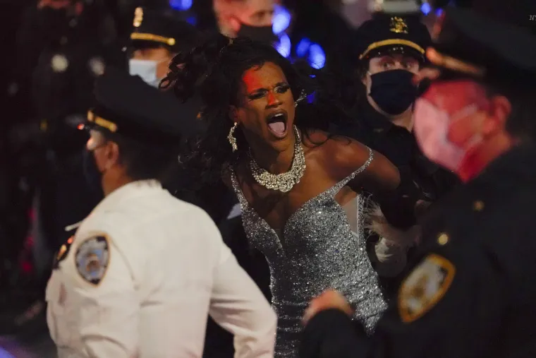 Izborna drama u SAD-u je na vrhuncu! Trumpovi i Bidenovi prista&scaron;e prosvjeduju diljem zemlje!