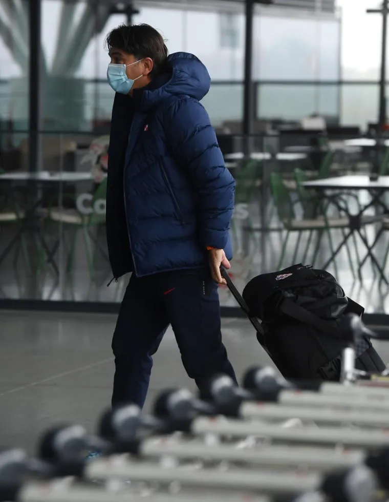 [FOTO] OR&Scaron;IĆ U 'PILI' DO&Scaron;AO NA AERODROM: Ovako je to izgledalo jutros prije polaska u Istanbul