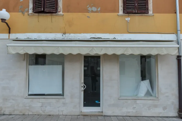 Zadru korona zadaje najteži udarac do sada: Poslovni prostori u gradu zatvaraju se jedan za drugim