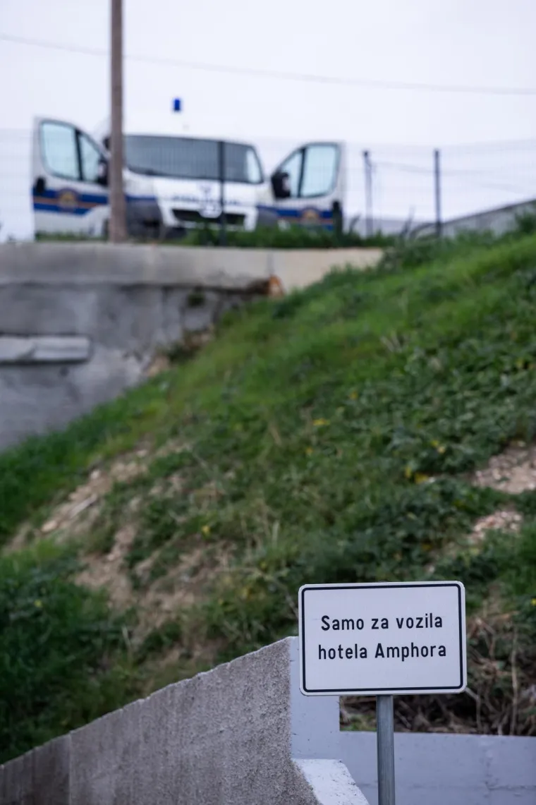 Portugalska nogometna reprezentacija stigla je sinoć kasno u Split.