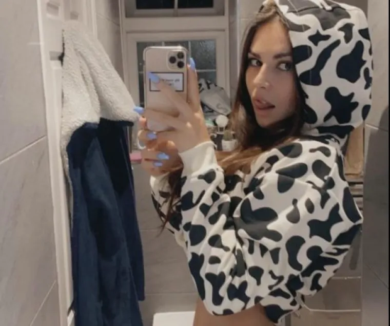 KAD VIDITE OVE CURE U VESTICAMA, NEĆE VAM VI&Scaron;E FALITI CURE U BIKINIJIMA: Očito im je hladno, ali za&scaron;to su se onda tako ogolile?