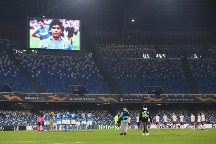 OBRAČUN RIJEKE I NAPOLIJA POČEO S MINUTOM &Scaron;UTNJE: Nikad tužniji uvod u utakmicu na San Paolu