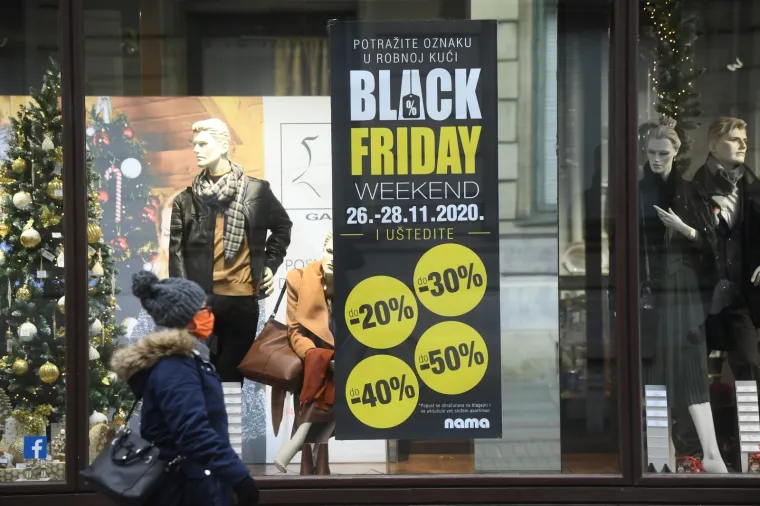 Unatoč pandemiji započela velika sniženja u trgovinama za 'Crni petak'