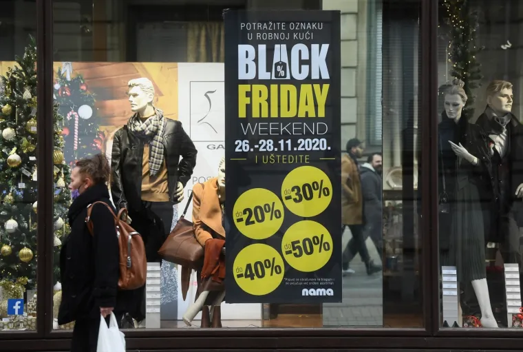 Unatoč pandemiji započela velika sniženja u trgovinama za 'Crni petak'