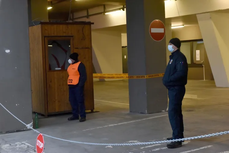 [FOTO] MEDICINSKO OSOBLJE STIGLO U ARENU ZAGREB: Krenula aktivacija, struka se nada rasterećenju bolnica