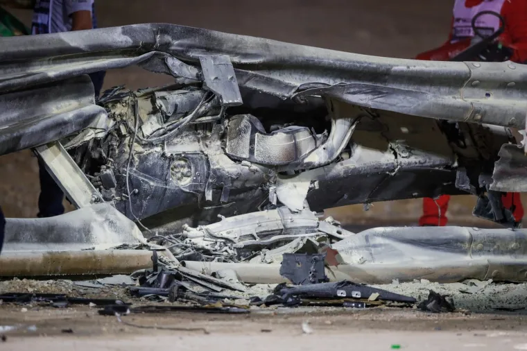 [FOTO] POTRESNI PRIZORI U BAHREINU: Pogledajte &scaron;to je ostalo od bolida; Totalni horor; Vozač počeo gorjeti