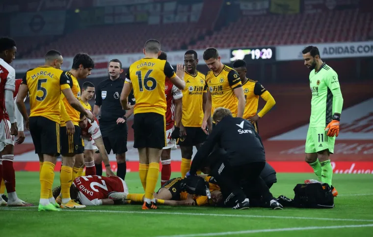 [FOTO] SPA&Scaron;AVALI MU ŽIVOT USRED UTAKMICE: Zaradio ozljedu glave