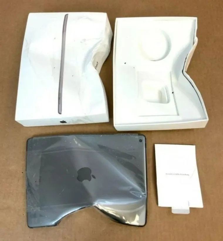 PAKET JE STIGAO, ALI PO KOJU CIJENU? Tehnički, dostava je odradila svoj posao, ali kad su otvorili kutiju pao im je mrak na oči