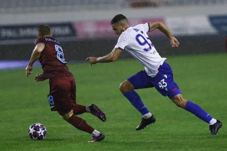 JADRANSKI DERBI: Pogledajte kako je izgledao obračun Rijeke i Hajduka na Poljudu