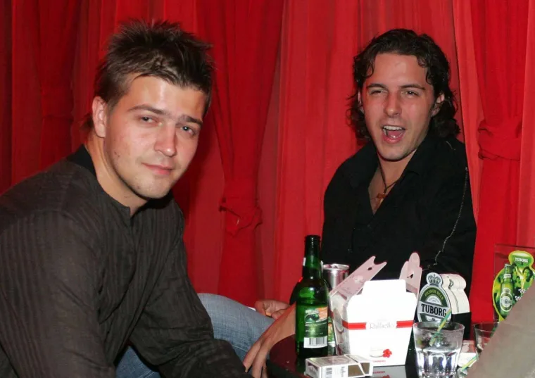 ISPLIVALE VRUĆE FOTKE NIVES CELZIJUS IZ 2006. GODINE: Sjećate li je se u ovom izdanju? I tada je isticala bujno poprsje...
