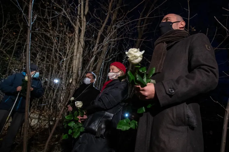 Milo&scaron;ević na komemoraciji obitelji Zec: 'Kako je moguće da se ovakav zločin dogodio, da je pravna država pala na ispitu'